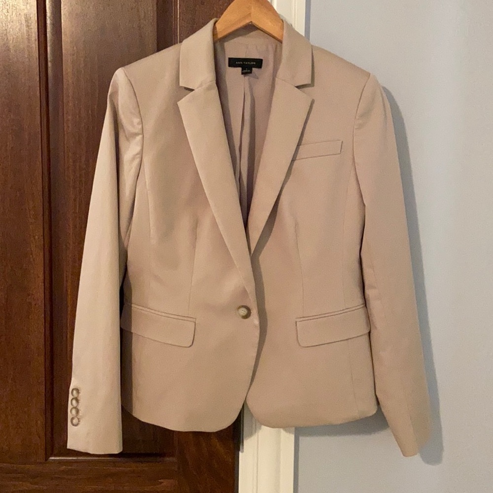 Ann Taylor Single Button Tan Suit Jacket
